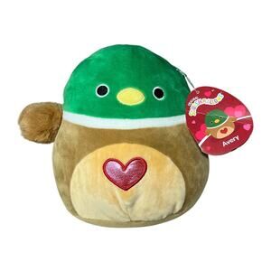 Squishmallows Avery Duck Red Heart Belly 8 in. NWT 2022 Valentine’s Day Squad
